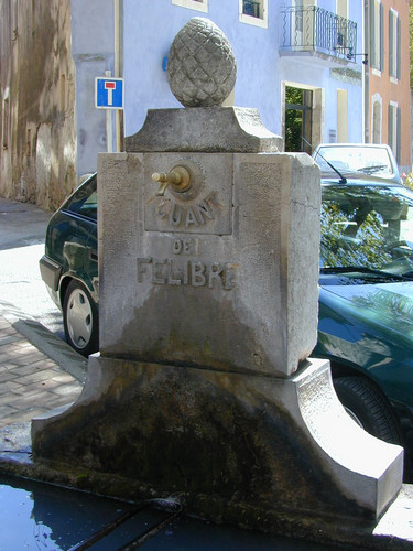 Fontaine du Félibre