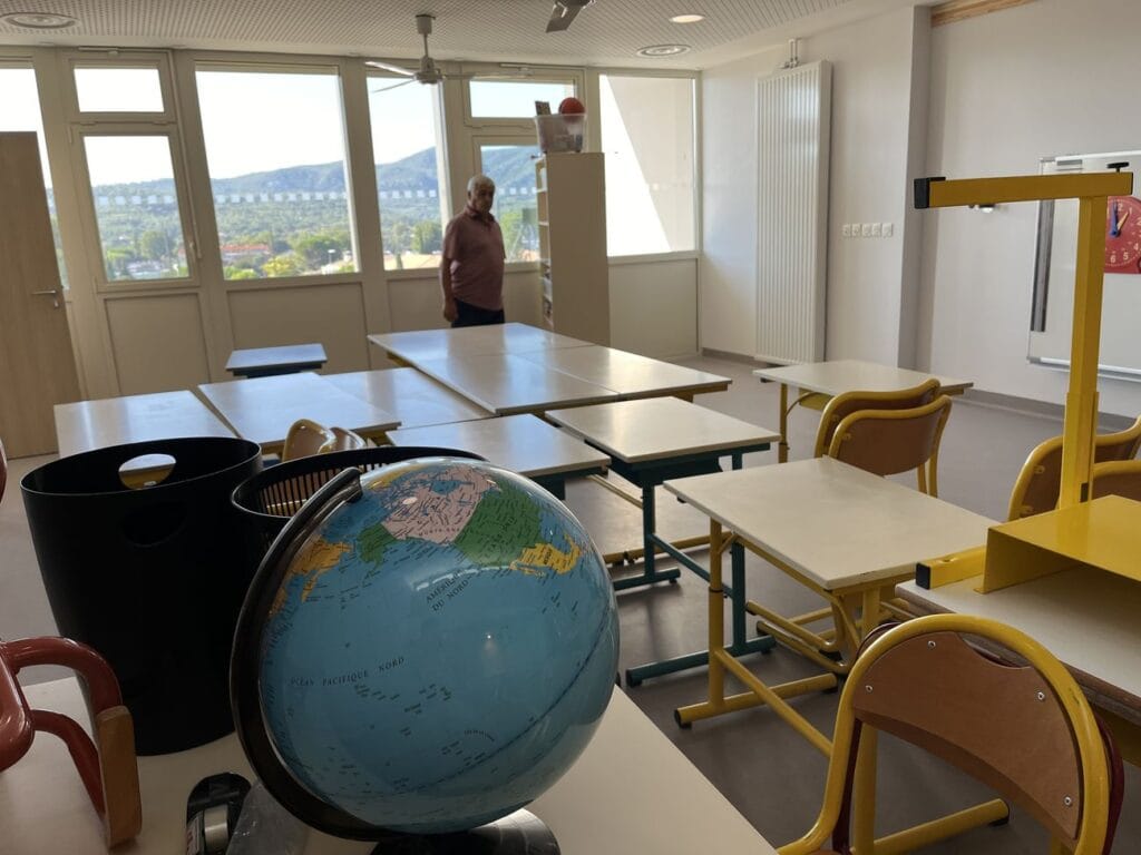 L'école Véronique-Delfaux ouvre ses portes Ville de Brignoles