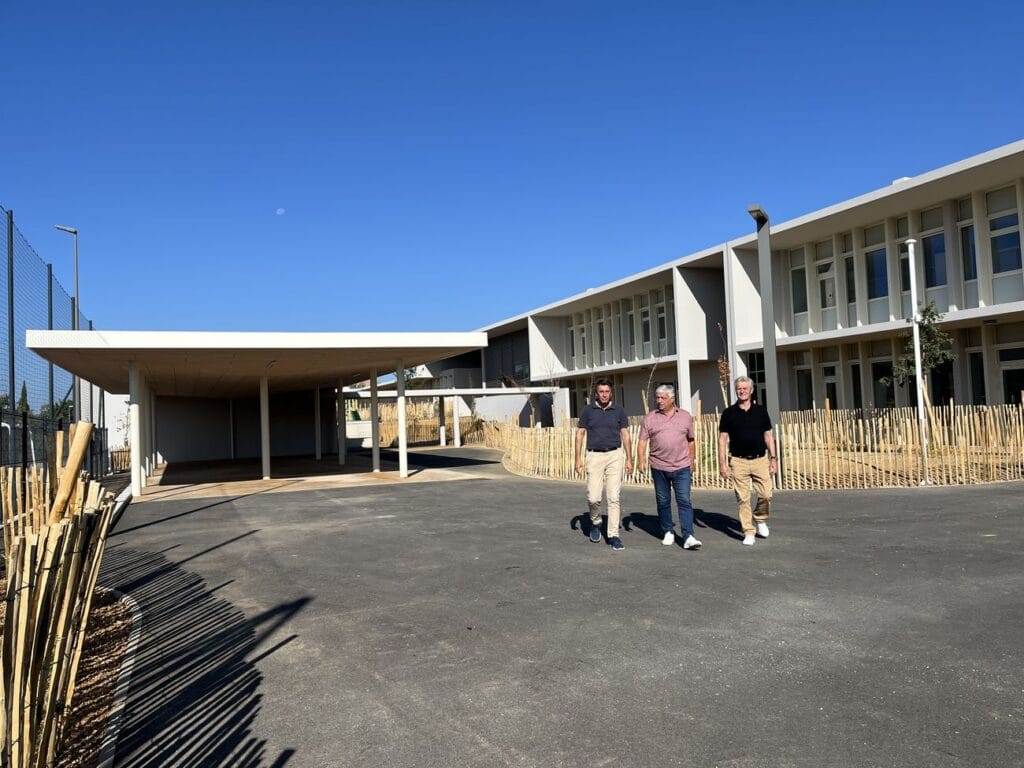 L'école Véronique-Delfaux ouvre ses portes Ville de Brignoles