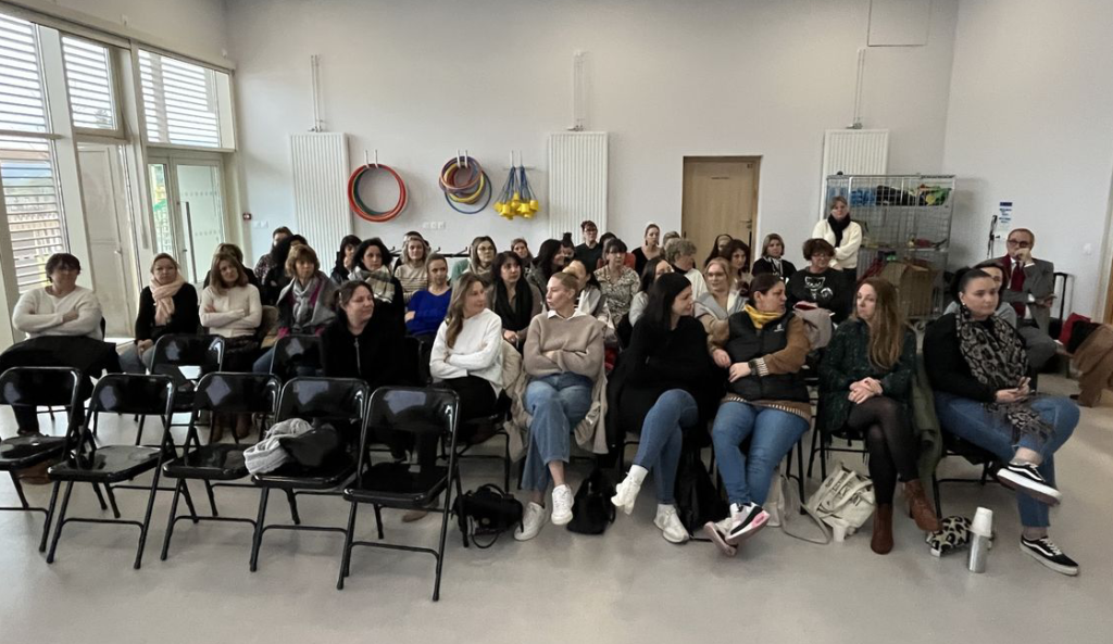 Épanouissement de l'enfant : enseignants et ATSEM en formation Ville de Brignoles