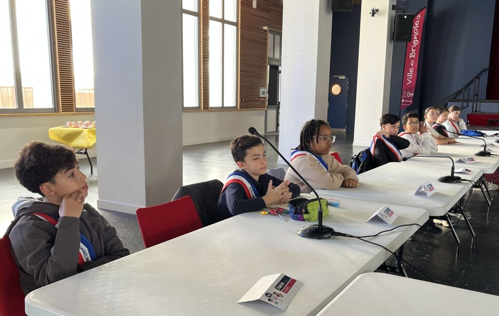 Conseil municipal des jeunes : des idées et des projets Ville de Brignoles