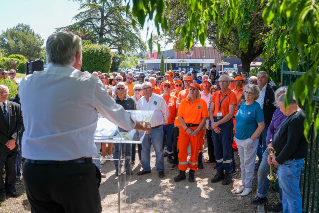 Un rond-point en hommage aux bénévoles Ville de Brignoles