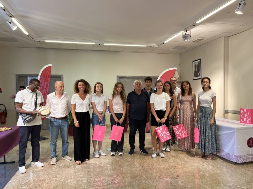Neuf jeunes bacheliers mention Très Bien au bac Ville de Brignoles