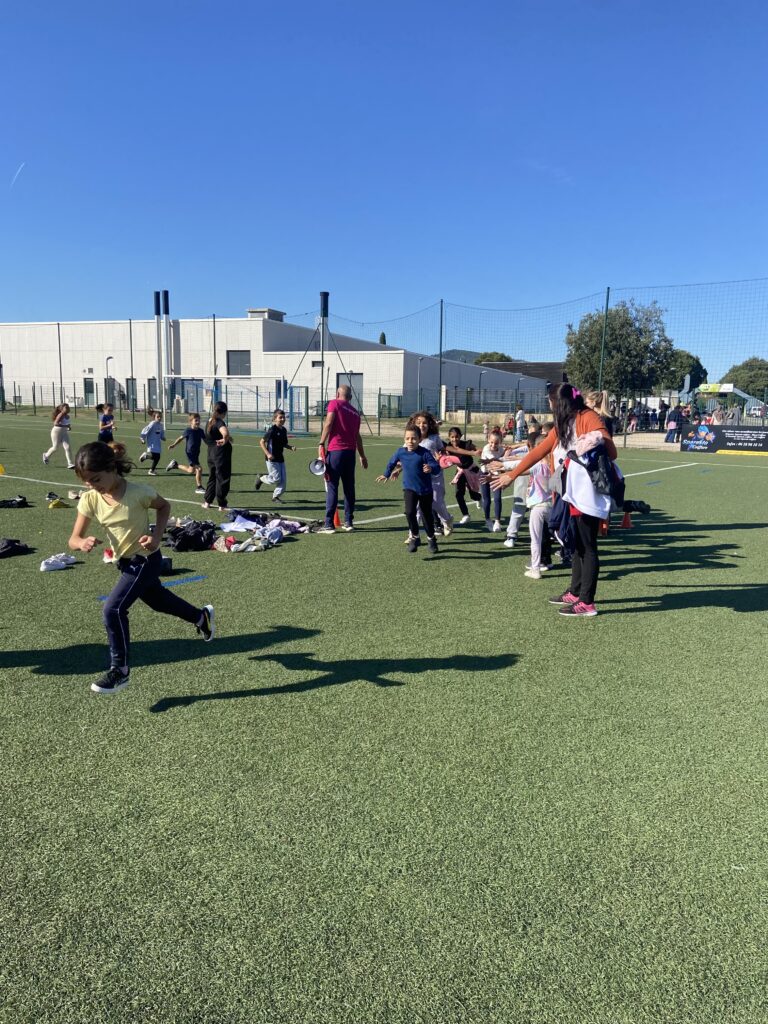 890 écoliers courent pour la solidarité lors des Virades de l’Espoir à Brignoles Ville de Brignoles