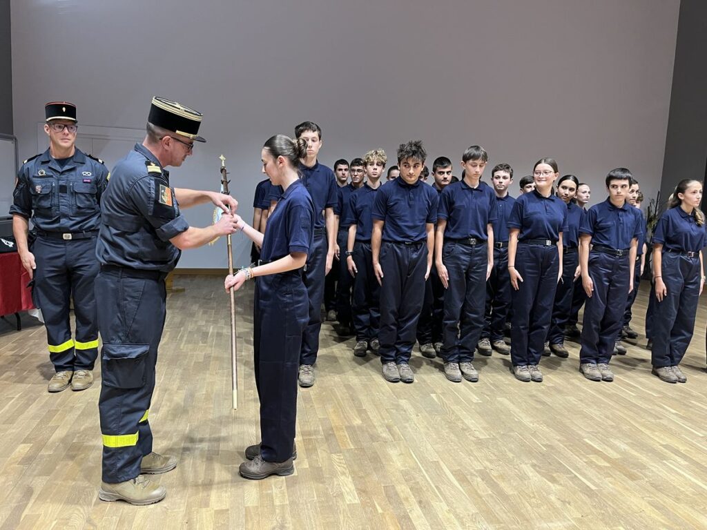 Cadets du RIISC7 : remise de fanion à la 9ème promo Ville de Brignoles