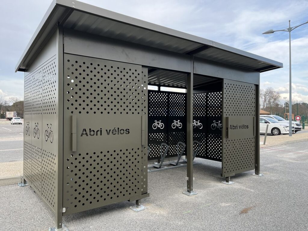 Un abri vélos installé au Vabre Ville de Brignoles