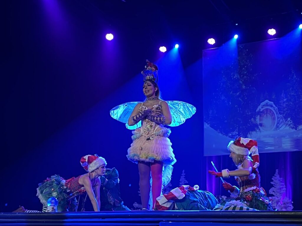 Père Noël en avance pour les écoles maternelles Ville de Brignoles