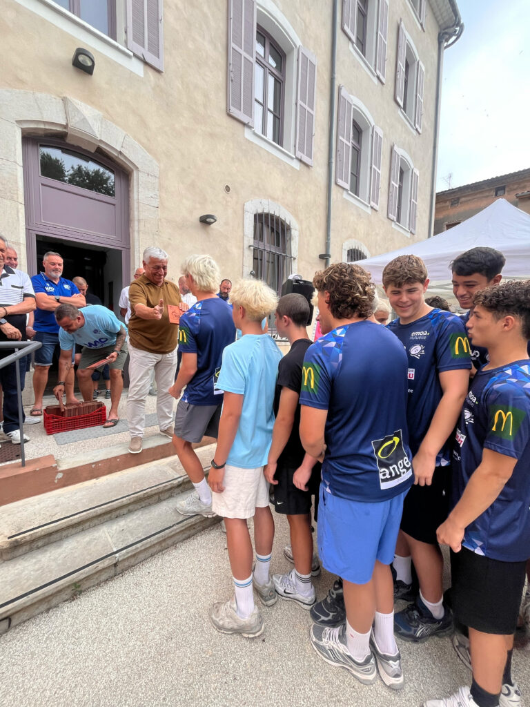 Les U16 cadets du Rugby Provence XV à l'honneur Ville de Brignoles